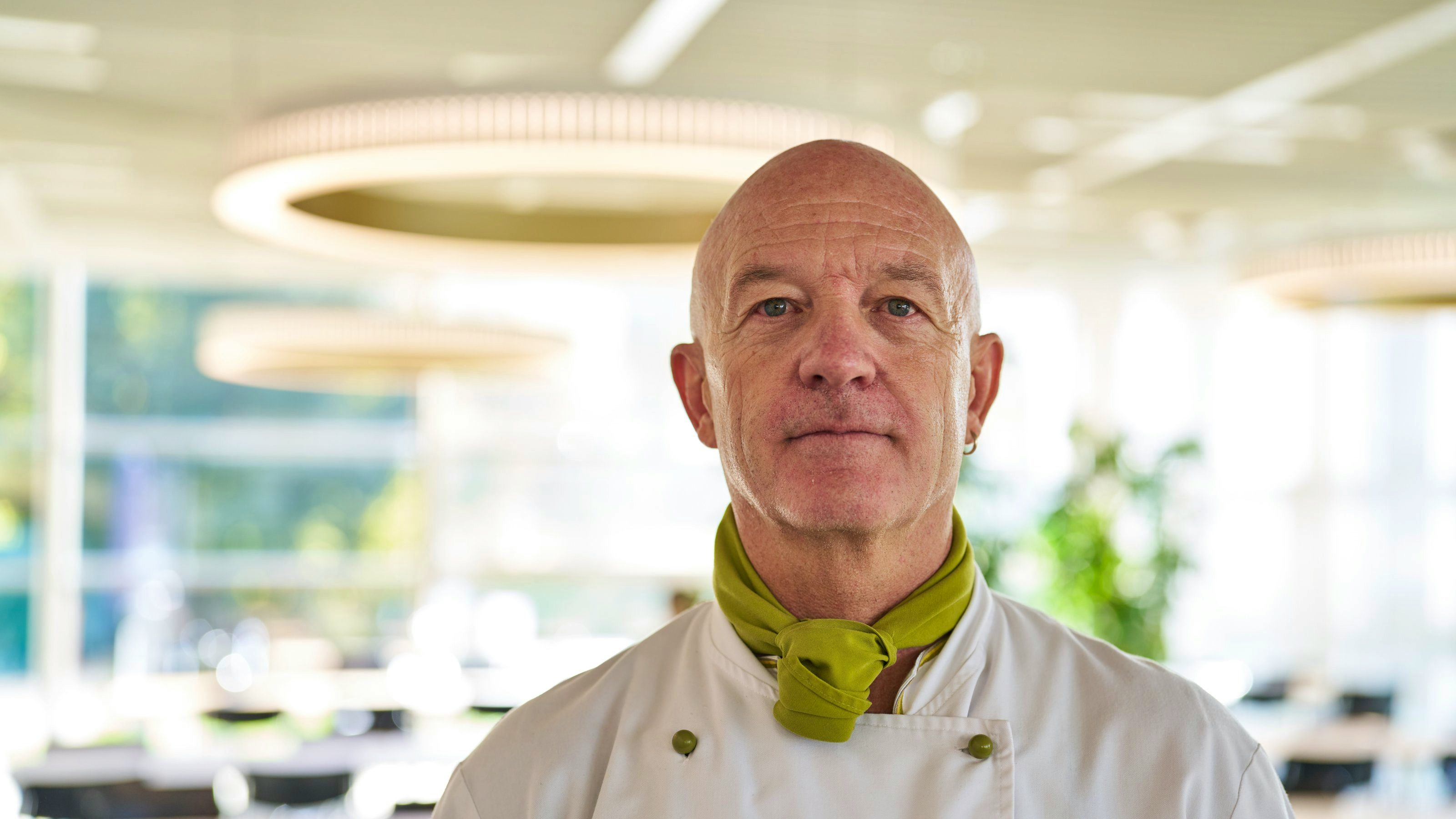 Jens Oltmann – Cook.