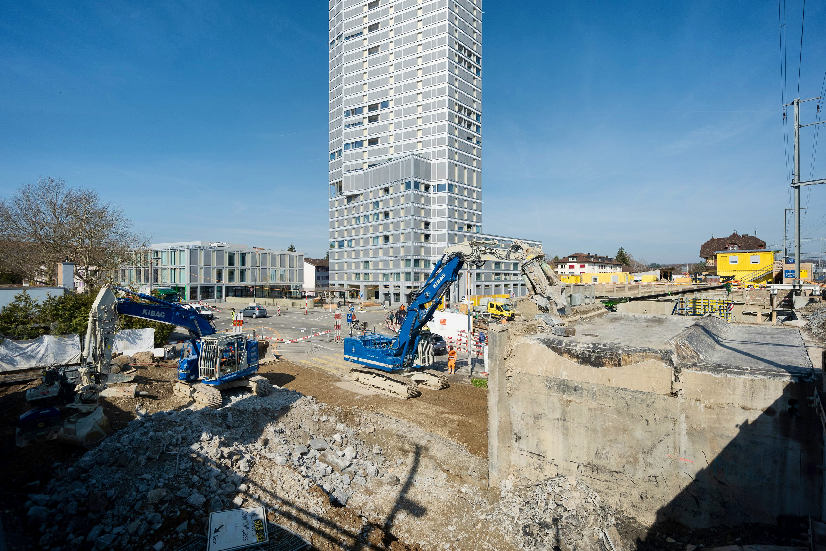 Abbrucharbeiten an der Unterführung Bernstrasse.