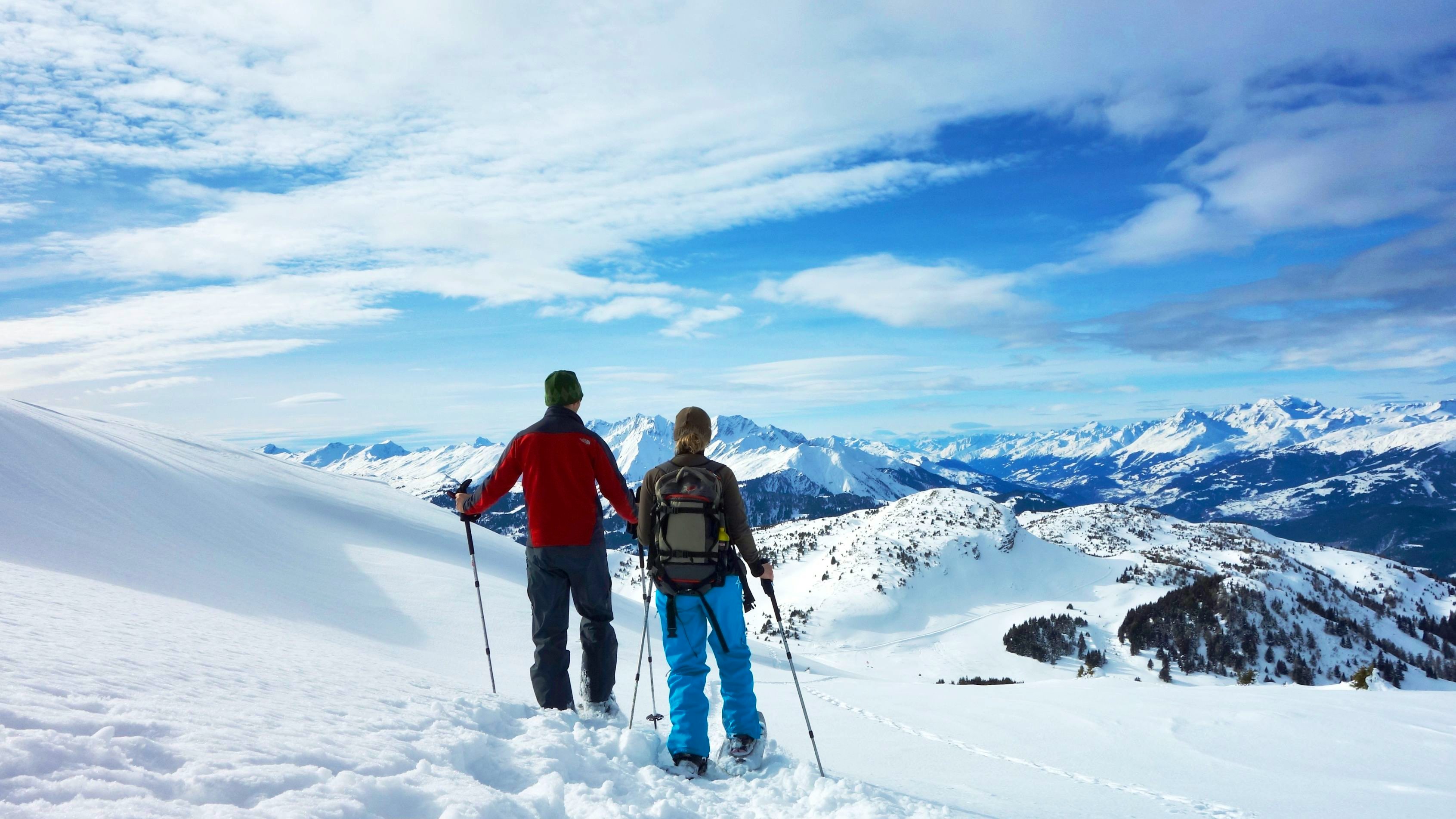 Snowshoe hiking on the Brambrüesch.