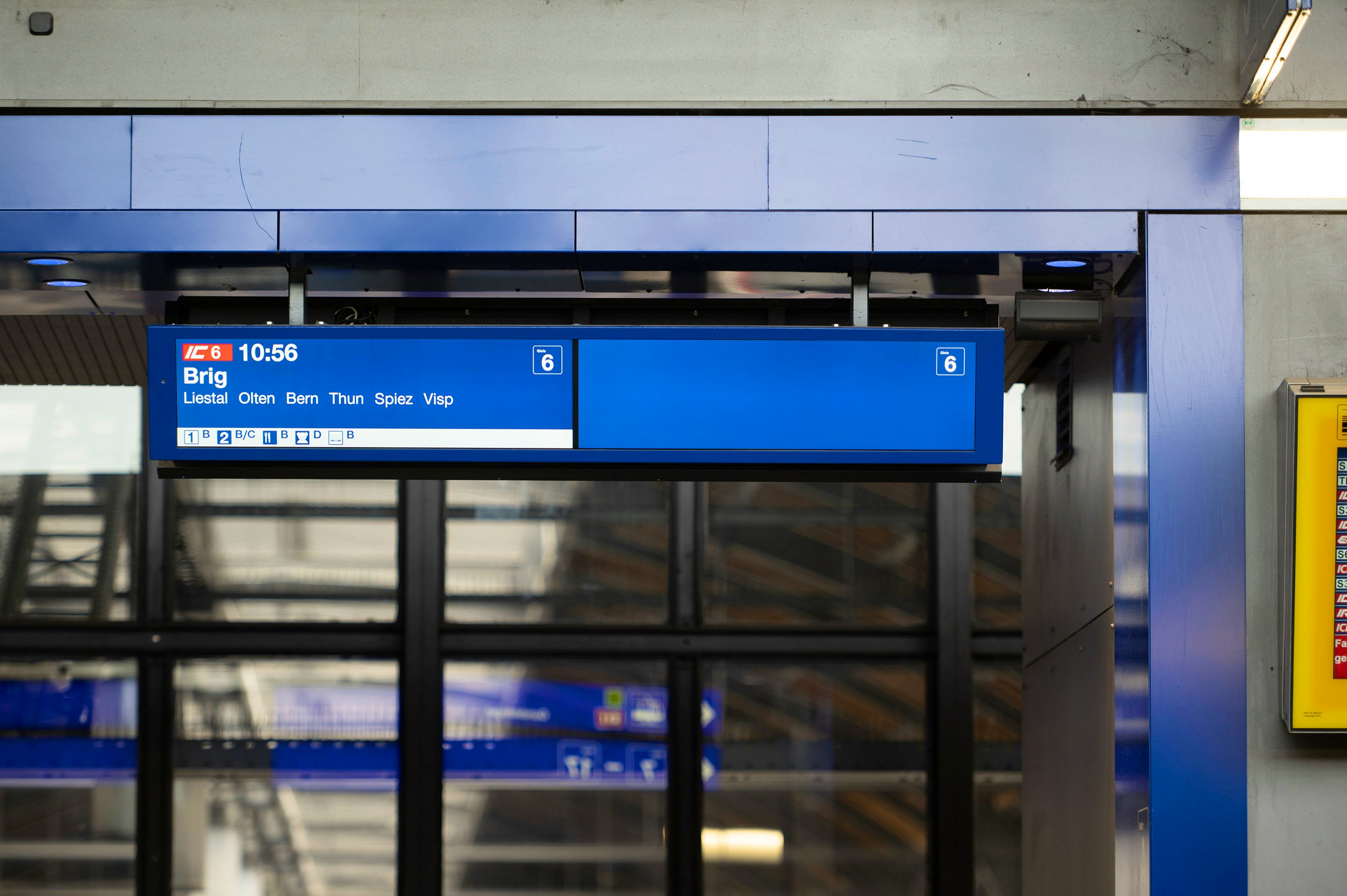 Access display board at the station | SBB