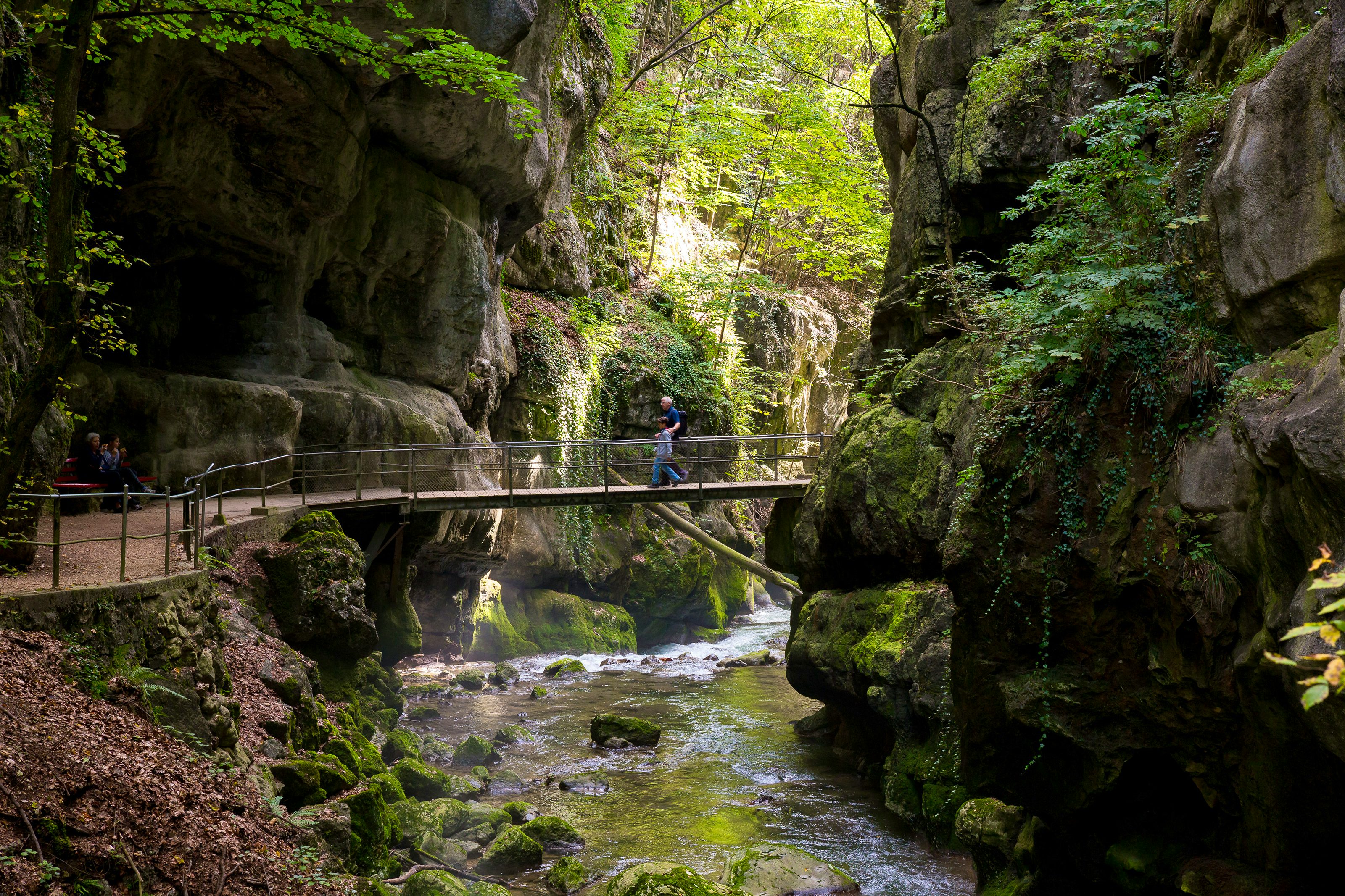 Wandern in der Taubenlochschlucht SBB